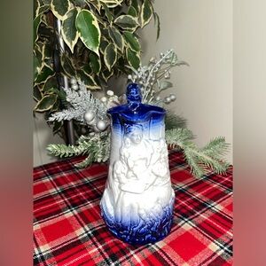 Vint BURLEIGH Staffordshire England Ironstone Blue OLD FEEDING TIME 10"h Pitcher